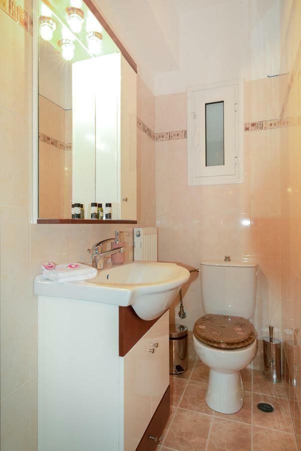 Penthouse 5 Min From Airport And Sea Apartment Markópoulon Exterior foto